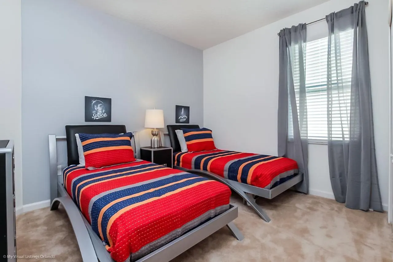 5204Oba Amazing 8 Bedroom 5 Bathroom Davenport