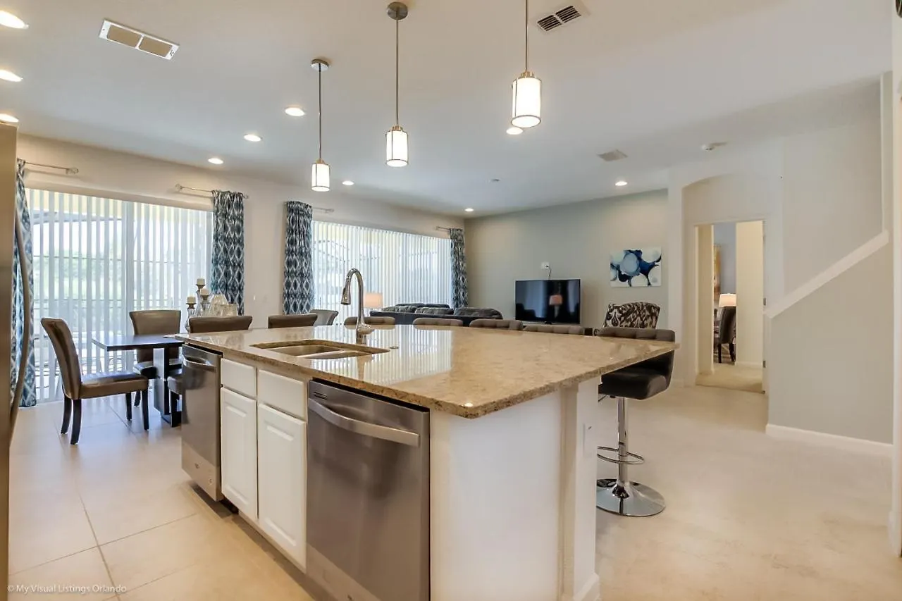 5204Oba Amazing 8 Bedroom 5 Bathroom Davenport Villa